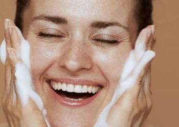 Eco-Friendly Skincare: Neal’s Yard Remedies Facial Cleansers