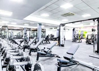 Jumpers Fitness – Erschwingliche Fitnessstudio-Mitgliedschaften mit hochmodernen Einrichtungen
