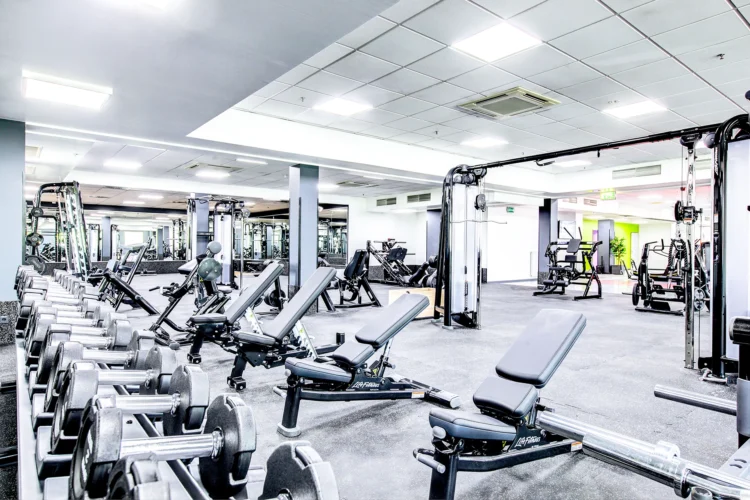 Jumpers Fitness – Erschwingliche Fitnessstudio-Mitgliedschaften mit hochmodernen Einrichtungen