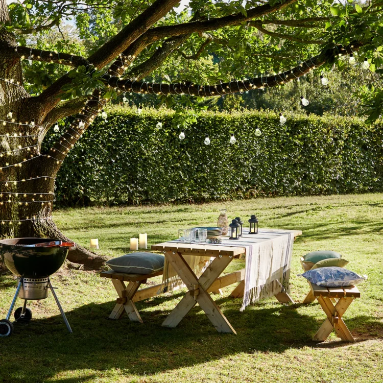 Verzaubern Sie Ihren Garten: Entdecken Sie Premium-Beleuchtung bei Lights4fun