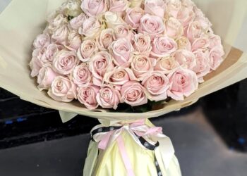 Eternal Elegance from Flowerstation: Discover the Magic of Infinity Roses