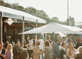 Sommarlov på Fotografiska: Veranda och båt äventyr vänta