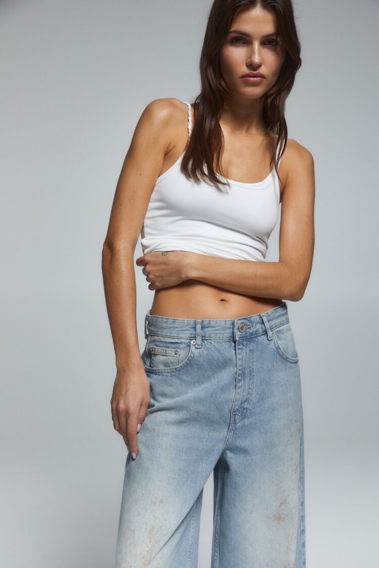 Achetez maintenant et économisez jusqu’à 60% chez PULL and BEAR: Offres de mode à durée limitée!
