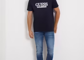 Der ultimative Leitfaden für die besten Jeans von Guess für jede Garderobe
