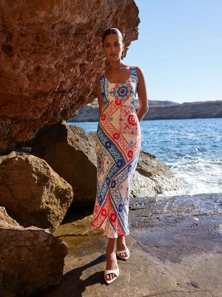 Elegance Redefined: Discover Ro&Zo Dresses for Every Occasion