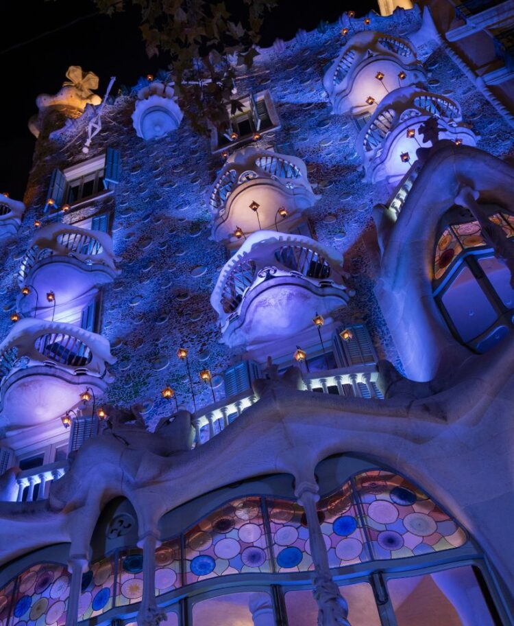 Casa Batlló : Un faro de brillantez artística