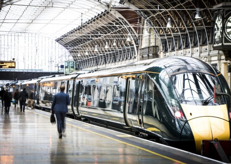 The Benefits of Railcards: Why Every Frequent Traveler Should Have One