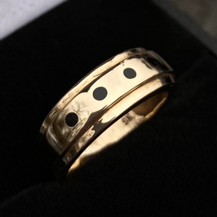 Crafted to Perfection: Discovering the Beauty of W Hamond’s Whitby Jet Rings
