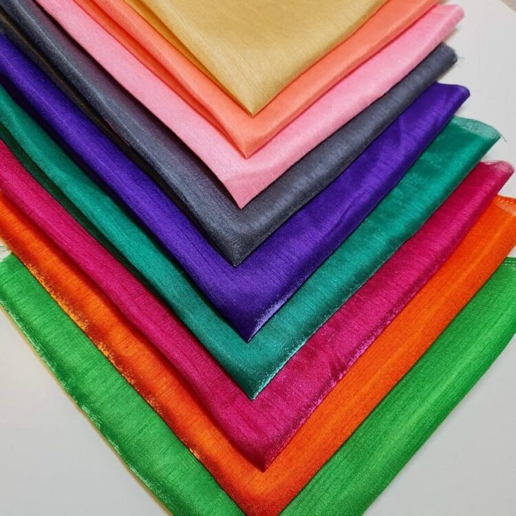 Craft with Confidence: Die exklusiven Bekleidungsstoffe von EVLIS NEEDLE einkaufen