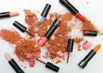 Unleash Your Inner Glow with LOOKFANTASTIC – Beauty Beyond Boundaries!