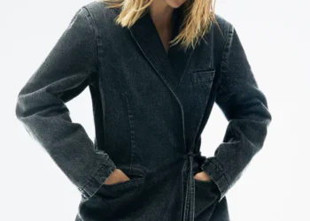 Eco-Chic Outerwear: Discover the Timeless Appeal of Alohas Jackets