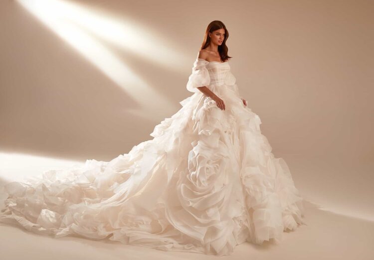 Unveil Elegance and Style: Shop MESHKI’s Latest Collection of Stunning Dresses and Tops