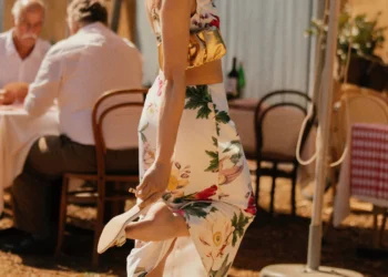 Elevate Your Style: Discover the Chic Collection of Meshki Skirts