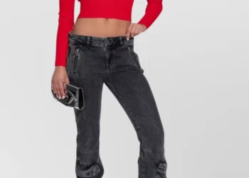 Women’s Fashion at The Fashion Square: Elevate Your Style