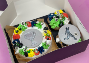 Elevate Your Christmas Cakes with Elegant Decorations from The Cake Decorating Company
