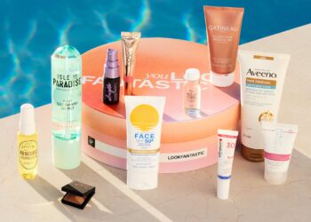 LOOKFANTASTIC : Experience Luxurious Sun Protection and After-Sun Care