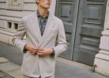 Elevate Your Style: Discover THE FASHION SQUARE’s Premier Men’s Jackets