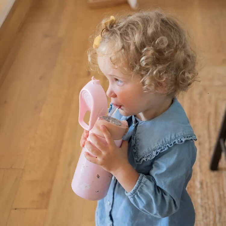 Hydrate with a Personal Touch: Discover Customisable Water Bottles for All Ages