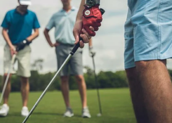 Short Par 4: Elevate Your Golf Game with Curated Monthly Apparel Boxes