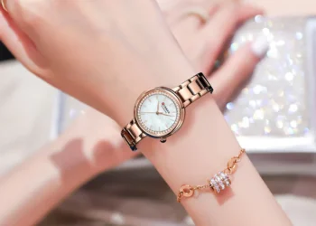 Glamour and Functionality: Top Picks for Ladies’ Bracelet Watches