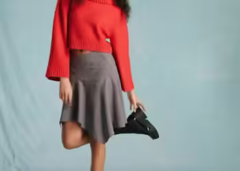 Discover Timeless Elegance: Women’s Skirts at Secret Sales