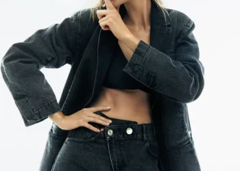 Chic and Sustainable: Explore the Allure of Alohas Skirts