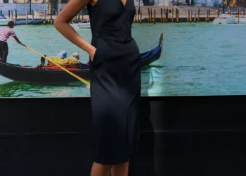 French Connection: Redefining Contemporary Fashion with Timeless Elegance