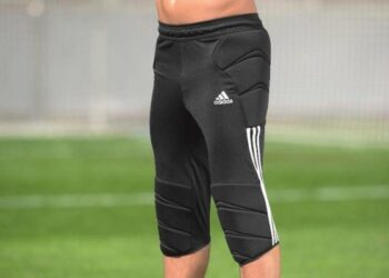 High-Performance Goalkeeper Gear: Why Keepershandschoenen is the Best Choice for Goalkeepers