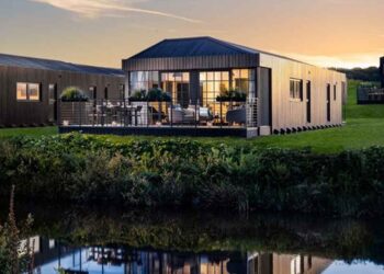 Plan Your Perfect Getaway with Away Resorts: Unforgettable Holiday Parks Across the UK