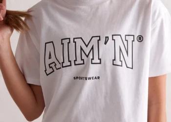 Unveiling AIM’N: The Intersection of Fashion and Function in Activewears