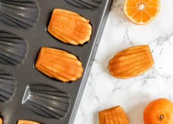 Find the Perfect Baking Tray for Every Cake Recipe at The Cake Decorating Company
