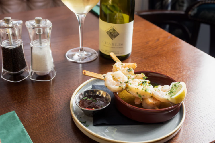 Taste & Stay: A Collection of Inns with Exceptional Dining