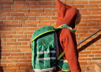 Einzigartige Designs für jedes Abenteuer: EsIstMeins Personalisierte Taschen