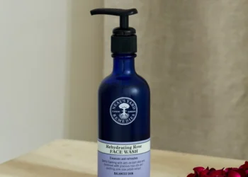 Discover Radiance: Neal’s Yard Remedies Natural Skincare