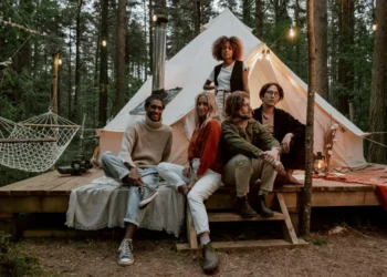 Adventure-Ready with ACAI: Top Women’s Outdoor Trousers for Every Journey