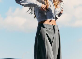 Modernes, chics et prêtes à tout : les jupes chez PULL & BEAR