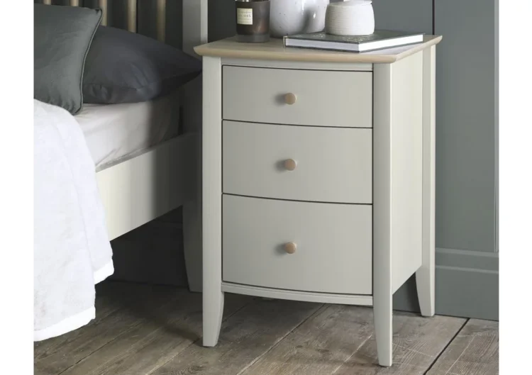 Your Perfect Pair: Finding the Right Bedside Table for Your Space