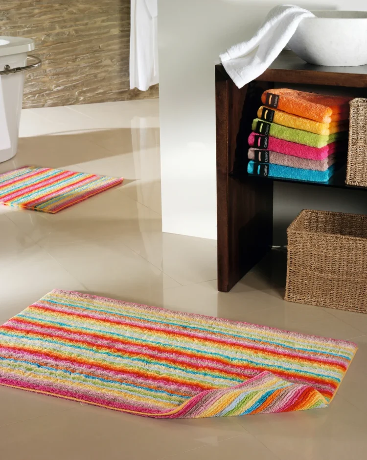 Verwandeln Sie Ihr Badezimmer mit den luxuriösen Badteppichen von Home Cawö: Stil trifft auf Komfort