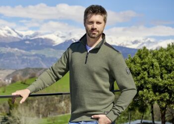 Ihre unverzichtbare Schicht: Die Premium-Pullover von Casa Moda für jede Gelegenheit
