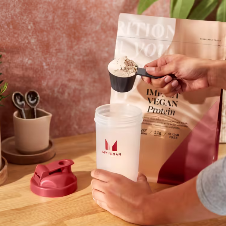 Mejore la recuperación y desarrolle la masa muscular con My Protein Quality Protein Powders