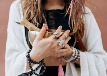 This Black Friday, Indulge in Luxury Gemstone Rings at Unbelievable Prices