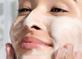 The Secret to Radiant Skin: Moisturizing, Repairing, and Hydrating Essentials