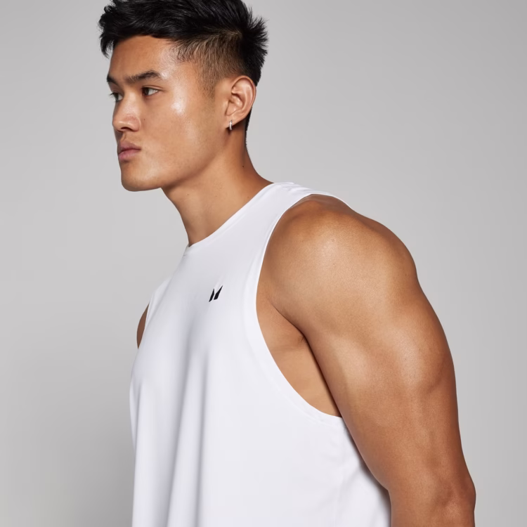 Potencie su Entrenamiento con la Ropa Deportiva Elegante y Funcional de MyProtein