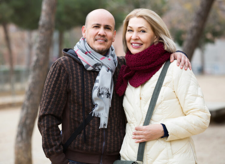 Navigeren door de liefde na je 50e: ontdek de voordelen van Vijftigplusdating