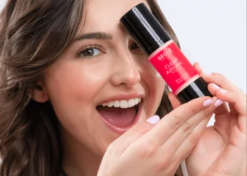Cuidado de la Piel Antienvejecimiento: Remedios Naturales para una Tez Radiante y Juvenil