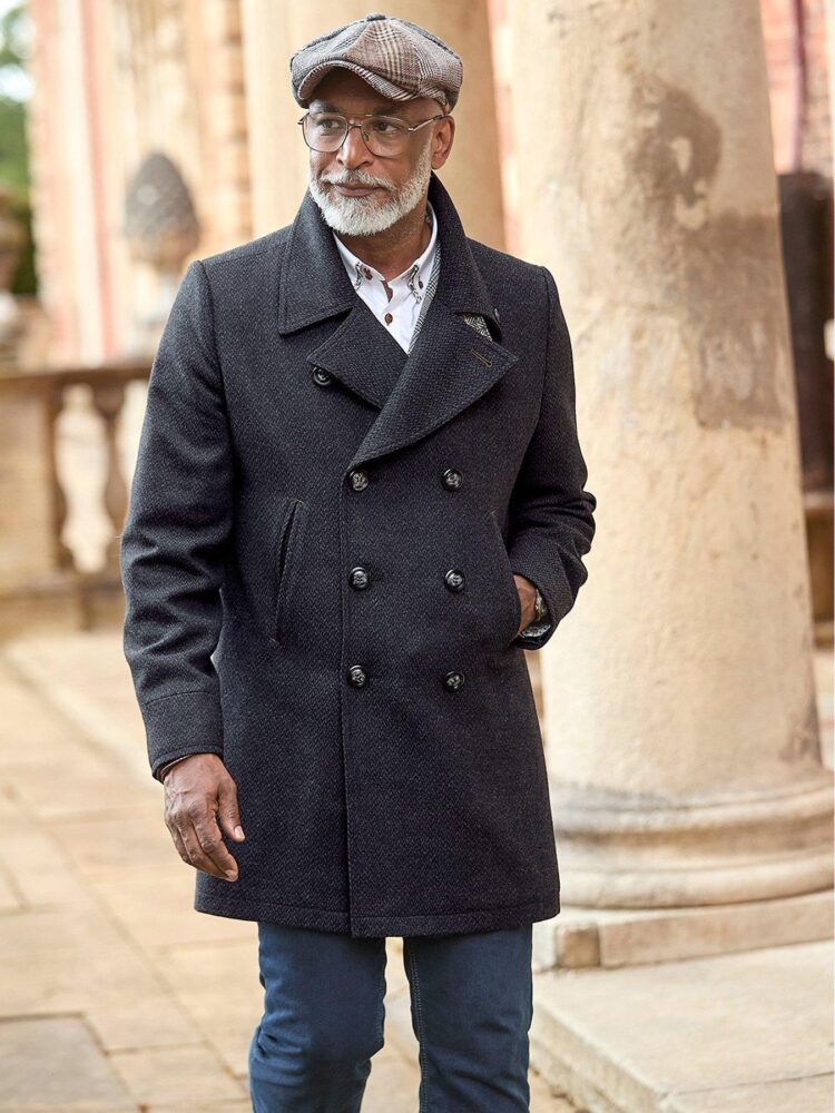 Stay Stylish and Warm with Men’s Coats & Jackets at Joe Browns