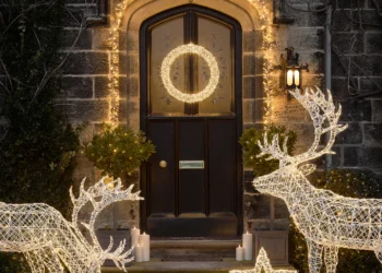Erhellen Sie die Saison: Unverzichtbare Weihnachtsdekorationen für jedes Zuhause