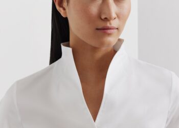Die perfekte Bluse: Stil und Raffinesse für jede Feier