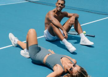 Tennisschuhe: Der Schlüssel zur Verletzungsprävention und zum optimalen Spiel