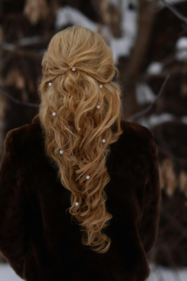 Holiday Hair Care Essentials: Keep Your Hair Healthy and Gorgeous This Christmas